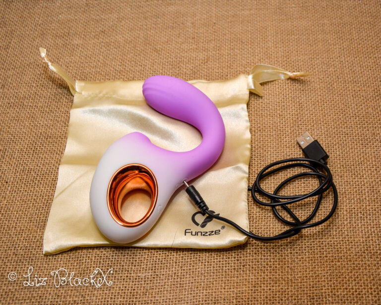 Hands-on with the G-Spot Clit Suction Vibrator: Pros, Cons & My Honest Take Copyright Liz BlackX