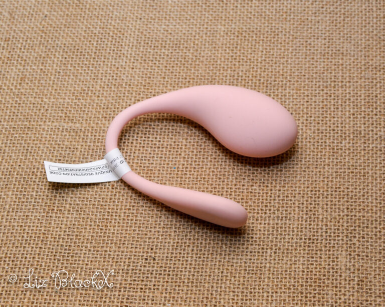 Kiiroo Spot Review: App-Controlled Vibrator with Dynamic Lightshow Copyright Liz BlackX End verdict: Love