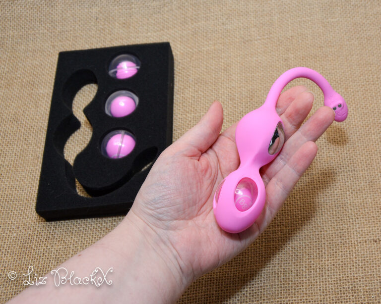 HoneyPlayBox Elektra E-stim Kegel Trainer Set Review: Get Charged Up with this Device! Copyright Liz BlackX