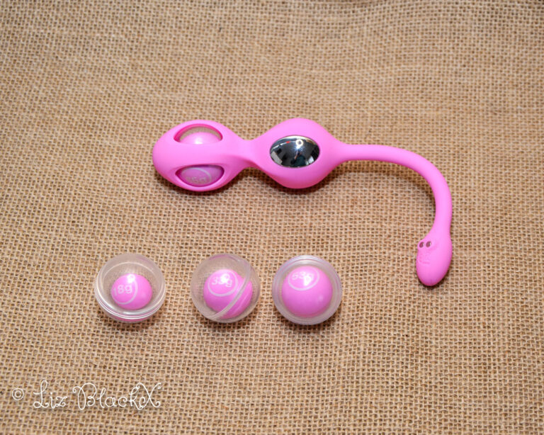 HoneyPlayBox Elektra E-stim Kegel Trainer Set Review: Get Charged Up with this Device! Copyright Liz BlackX