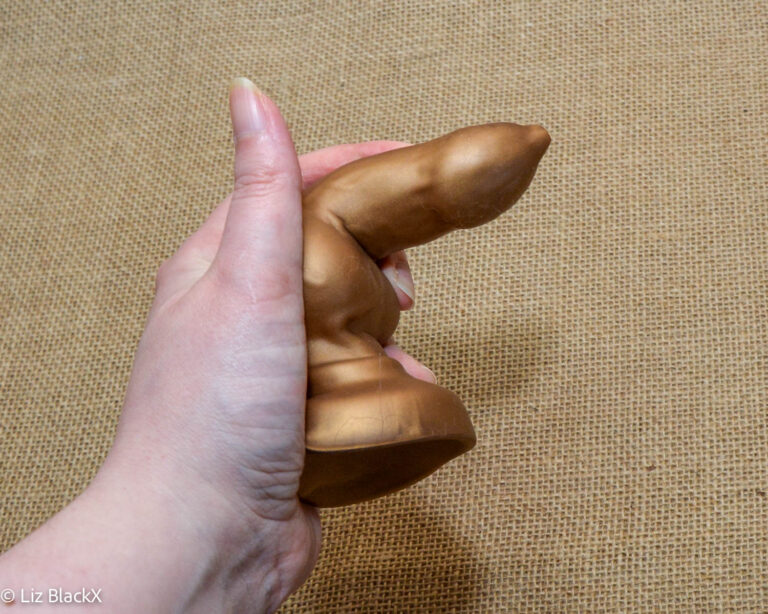 Juliettoys Jax Realistic Silicone Dildo: Honest Review and Insights Copyright Liz BlackX