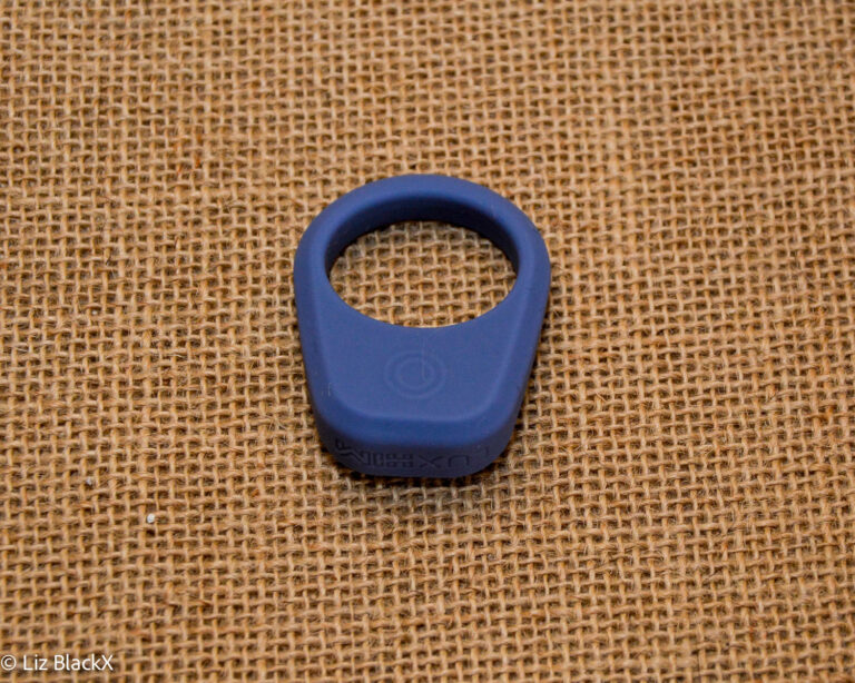 The Luxus Couple Vibrator: A Magnetic Twist on Shared Fun Copyright Liz BlackX