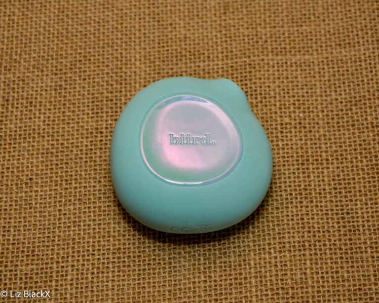 Biird Lumii Review: Aesthetic Elegance Meets Fun, Intense Clitoral Pleasure Copyright Liz BlackX