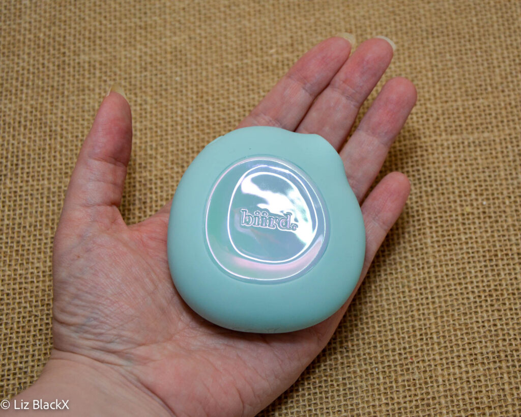 Biird Lumii Review: Aesthetic Elegance Meets Fun, Intense Clitoral Pleasure Copyright Liz BlackX