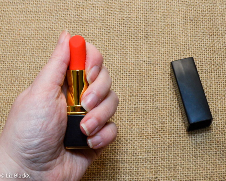 Review Discreet Travel Massager – The Ultimate Lipstick Vibrator with 10 Modes Copyright Liz BlackX