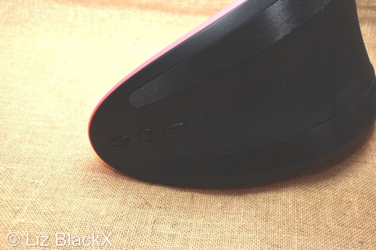 Hands-Free Pleasure: A Closer Look at the VVD Rider Desire & Rider Go (Plus Valentine’s Deals!) Copyright Liz BlackX