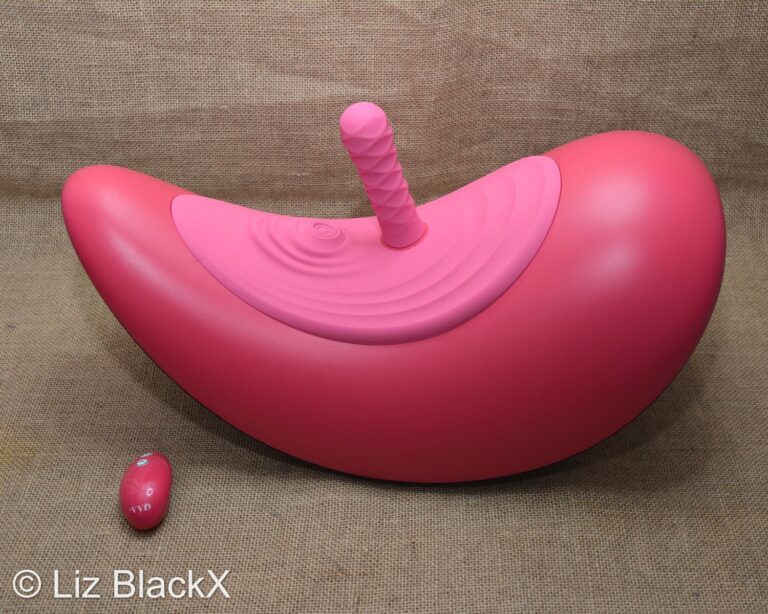 Hands-Free Pleasure: A Closer Look at the VVD Rider Desire & Rider Go (Plus Valentine’s Deals!) Copyright Liz BlackX