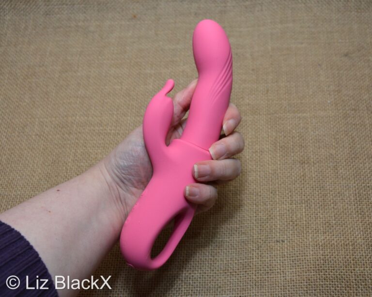 Hands-Free Pleasure: A Closer Look at the VVD Rider Desire & Rider Go (Plus Valentine’s Deals!) Copyright Liz BlackX