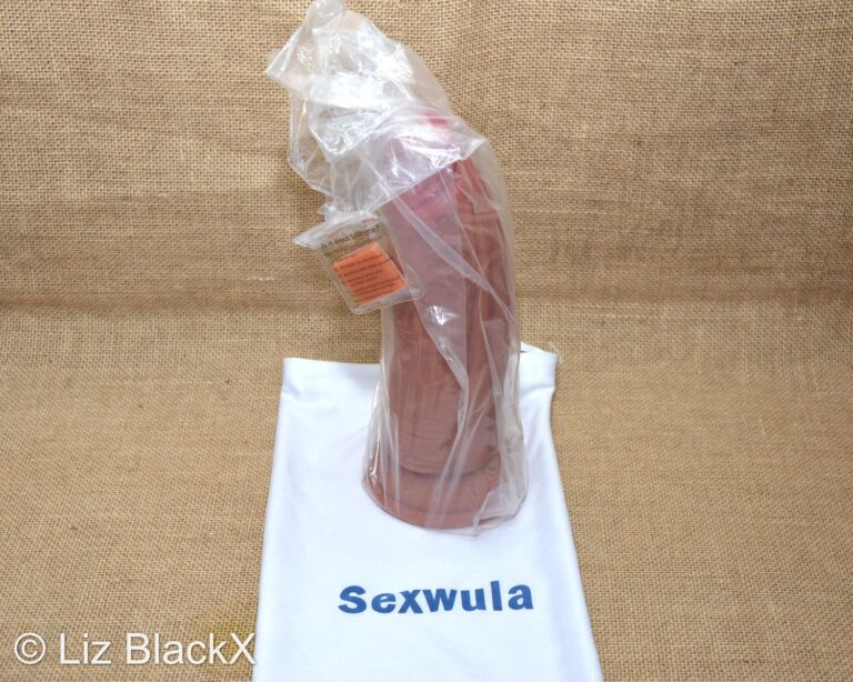 Tabletop Review: The simplyjoy 10-Inch Dual Density Dildo Copyright Liz BlackX