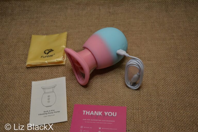 Funzze Suck and Kiss Vibrating Pussy Pump Honest Review Copyright Liz BlackX